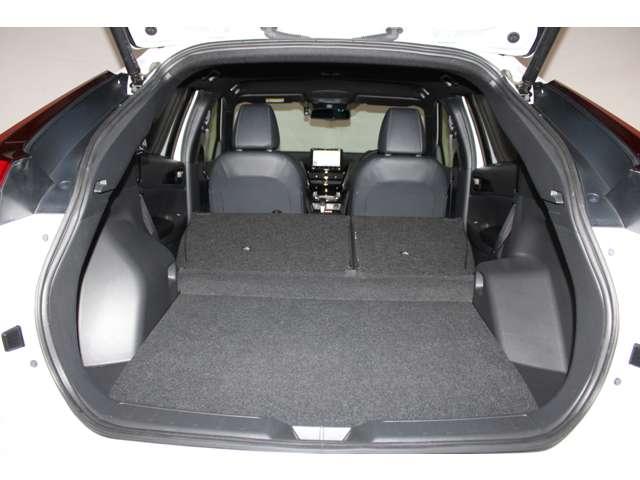 分割可倒式シートでお好みアレンジが可能！