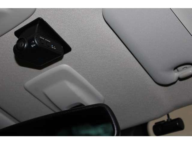 eKスペース M メモリーナビ バックカメラ ETC車載器 パーキングセンサー フルセグTV デュアルエアバッグ LED バックモニター キーレスエントリーシステム 禁煙 盗難防止装置 シートヒーター パワーウインドウ(11枚目)