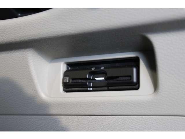 eKスペース M メモリーナビ バックカメラ ETC車載器 パーキングセンサー フルセグTV デュアルエアバッグ LED バックモニター キーレスエントリーシステム 禁煙 盗難防止装置 シートヒーター パワーウインドウ(13枚目)