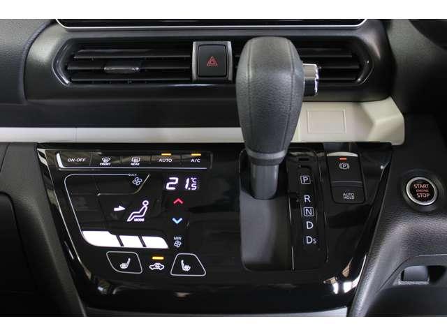 デリカミニ Ｔ　プレミアム　カスタム仕様　メモリーナビ　全周囲カメラ　フルセグＴＶ　ＬＥＤランプ　クルコン　キーレスエントリー　ＡＢＳ　禁煙　エアバッグ　パワステ　ベンチシート　オートエアコン　ターボ車　フロントカメラ　ナビＴＶ（11枚目）