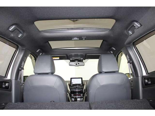 エクリプスクロスＰＨＥＶ Ｐ　スマホ連携ナビ　全周囲カメラ　ＥＴＣ車載器　３６０度カメラ　地デジ　ＡＢＳ　ＬＥＤランプ　クルコン　バックカメラ　ソナー　寒冷地仕様車　シートヒーター　ＥＴＣ　４ＷＤ　ナビＴＶ　盗難防止　横滑り防止（16枚目）