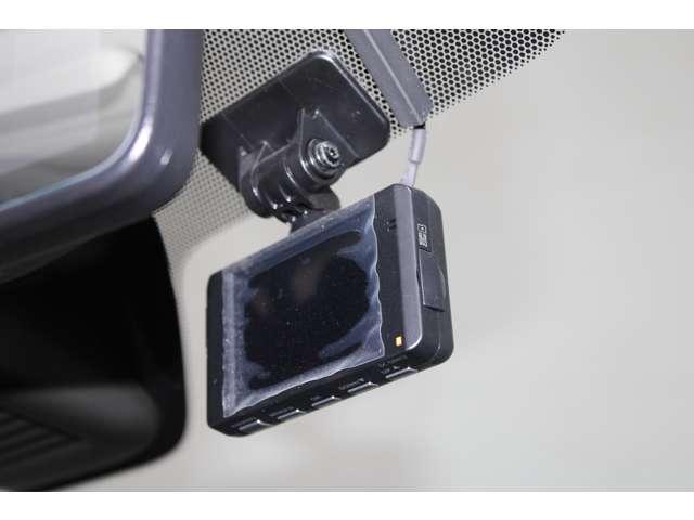 ｅＫクロス Ｔ　メモリーナビ　全周囲カメラ　スマートキー　前後ソナー　前席シートヒーター　ナビＴＶ　インテリキー　クルーズコントロール　ターボ　盗難防止装置　Ｂカメラ　ベンチシート　ＡＢＳ　カーテンエアバック　アルミ（13枚目）