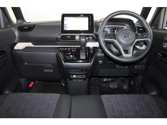 デリカミニ Ｔ　プレミアム　メモリーナビ　全周囲カメラ　ＥＴＣ車載器　ＥＴＣ車載器　フルセグＴＶ　ＬＥＤランプ　クルコン　キーレスエントリー　ＡＢＳ　禁煙　エアバッグ　パワステ　ベンチシート　オートエアコン　ターボ車　ナビＴＶ（3枚目）