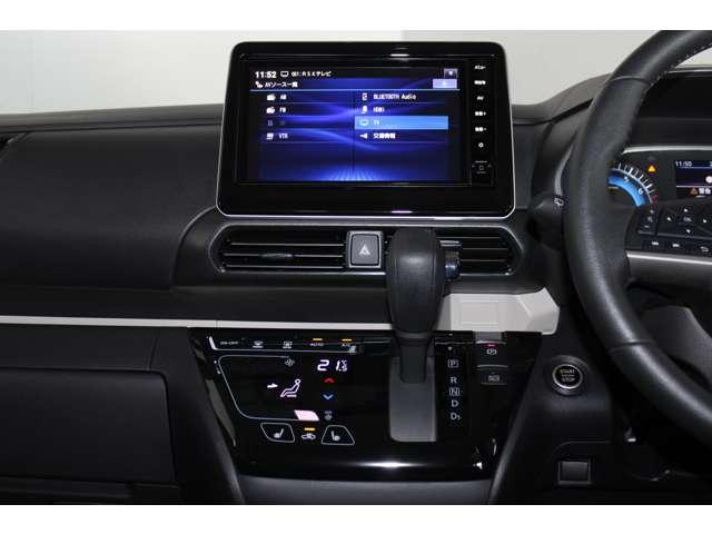 デリカミニ Ｔ　プレミアム　メモリーナビ　全周囲カメラ　スマートキー　衝突軽減装置　ターボエンジン　禁煙　ワンオーナー車　ナビＴＶ　寒冷地　パワステ　フルタイム４ＷＤ　エアバッグ　ＬＥＤヘッド　ＥＳＣ　サイドカメラ　クルコン（8枚目）