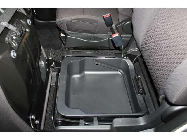 デリカD:2 ハイブリッドMZ ナビパッケージ メモリーナビ 全周囲カメラ ETC車載器 360°モニター Bカメラ 衝突軽減ブレーキ インテリキー フルセグ クルコン オートエアコン アルミホイール メモリーナビ ナビTV DVD ウォークスルー(17枚目)