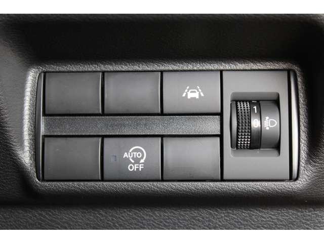 ｅＫワゴン Ｇ　オーディオレス　バックカメラ　スマートキー　衝突軽減ブレーキ　前席シートヒーター　クリアランスソナー　スマートキー　アイドリングストップ　ベンチシート　バックカメラ　オートエアコン　盗難警報装置（13枚目）