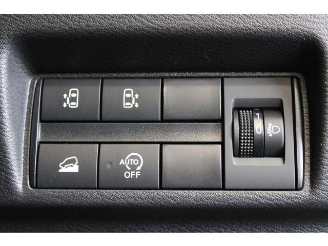 デリカミニ Ｇ　プレミアム　メモリーナビ　全周囲カメラ　ＥＴＣ車載器　バックモニター　サイドカメラ　フロントカメラ　ＬＥＤヘッドライト　４ＷＤ　クルーズコントロール　アルミホイール　シートヒーター　スマートキー　オートエアコン（16枚目）