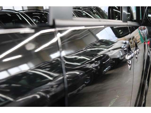 デリカＤ：５ Ｐ　雹害車両　Ｂモニター　パーキングセンサー　ＬＥＤヘッドランプ　禁煙　シートヒーター　４ＷＤ　電動シ－ト　寒冷地仕様　ＡＢＳ　３列　オートエアコン　ＡＳＣ　盗難防止装置　パワーウインドウ　ウォークスルー（10枚目）