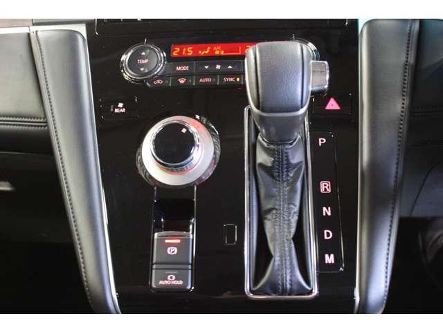 デリカＤ：５ Ｐ　メモリーナビ　全周囲カメラ　ＥＴＣ車載器　Ｂモニター　地デジ　ＬＥＤヘッドランプ　ＤＶＤ再生　ナビＴＶ　シートヒーター　ＥＴＣ　４ＷＤ　電動シ－ト　寒冷地仕様　メモリナビ　ＡＢＳ　３列　オートエアコン（11枚目）