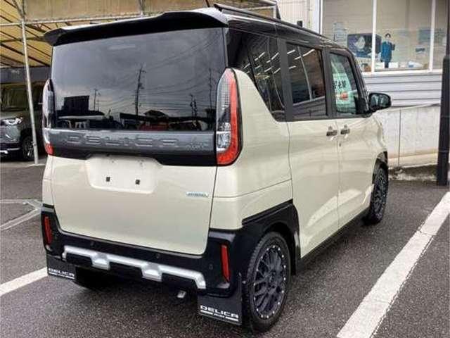 デリカミニ T プレミアム カスタム仕様 メモリーナビ 全周囲カメラ フルセグTV LEDランプ クルコン キーレスエントリー ABS 禁煙 エアバッグ パワステ オートエアコン ターボ車 フロントカメラ バックカメラ ナビTV(2枚目)