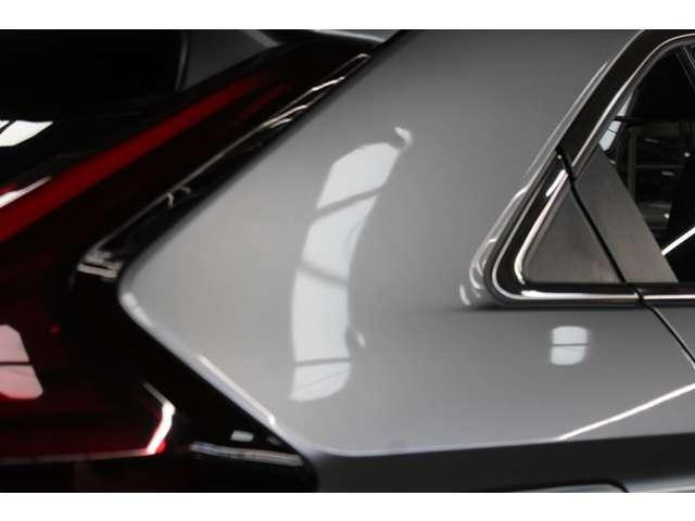 エクリプスクロスＰＨＥＶ Ｇ　雹害車両　ＬＥＤヘッドランプ　衝突被害軽減システム　オートクルーズコントロール　クリアランスソナー　バツクカメラ　前席シートヒーター　４ＷＤ　サイドエアバッグ　盗難防止装置　メモリーナビ　ＡＢＳ　禁煙（6枚目）