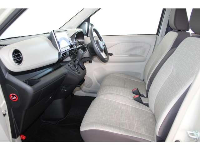 ｅＫワゴン Ｍ　メモリーナビ　バックカメラ　ＥＴＣ車載器　踏み間違い防止アシスト　イモビライザー　ナビＴＶ　ＥＴＣ　パワーウィンドウ　フルセグ　Ｐセンサー　マニュアルエアコン　バックカメラ　キーレスエントリー　ＡＳＣ（4枚目）