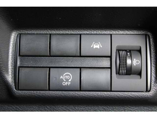 ｅＫワゴン Ｍ　メモリーナビ　バックカメラ　ＥＴＣ車載器　踏み間違い防止アシスト　イモビライザー　ナビＴＶ　ＥＴＣ　パワーウィンドウ　フルセグ　Ｐセンサー　マニュアルエアコン　バックカメラ　キーレスエントリー　ＡＳＣ（12枚目）