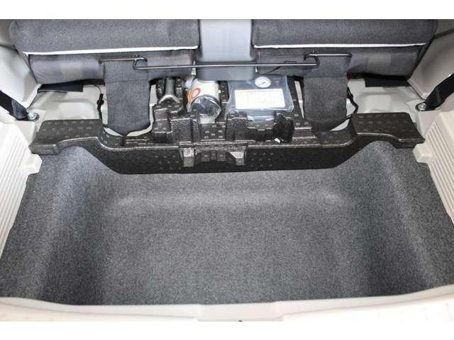 ｅＫワゴン Ｍ　メモリーナビ　バックカメラ　ＥＴＣ車載器　踏み間違い防止アシスト　イモビライザー　ナビＴＶ　ＥＴＣ　パワーウィンドウ　フルセグ　Ｐセンサー　マニュアルエアコン　バックカメラ　キーレスエントリー　ＡＳＣ（15枚目）