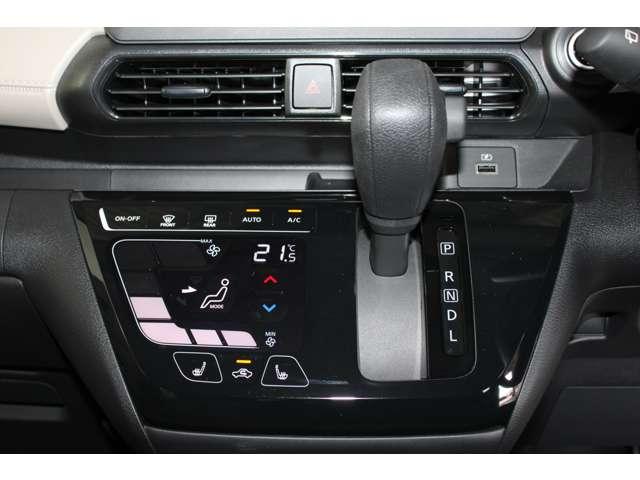 ｅＫワゴン Ｇ　オーディオレス　バックカメラ　スマートキー　衝突軽減ブレーキ　前席シートヒーター　クリアランスソナー　スマートキー　アイドリングストップ　ベンチシート　バックカメラ　オートエアコン　盗難警報装置（8枚目）