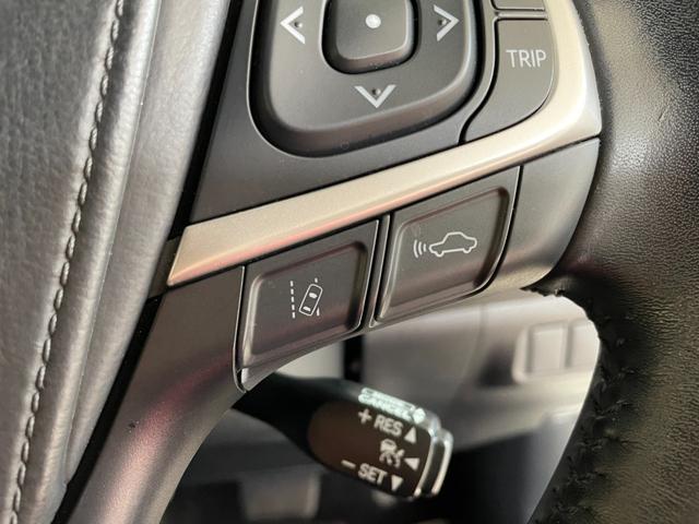 プレミアム スタイルモーヴ 禁煙車 パノラマルーフ ブラックハーフレザーシート シートヒーター 純正9型SDナビ バックモニター 専用18AW・ピアノブラックインテリア・ステアリング LEDヘッドライト・フォグ ドライブレコーダー ETC Goo鑑定車(6枚目)