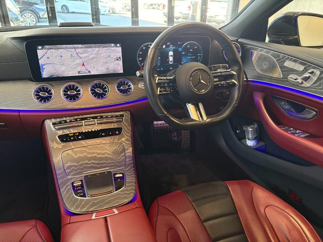 ＣＬＳクラス ＣＬＳ２２０ｄ　スポーツ　エクスクルーシブパッケージ　ワンオーナー　禁煙車　ディーラー車　サンルーフ　ＡＭＧ１９ＡＷ　トランクスポイラー　赤革エアーシート　アンビエントライト　パワートランク　純正ナビ　３６０度モニター　セーフティパッケージ（28枚目）