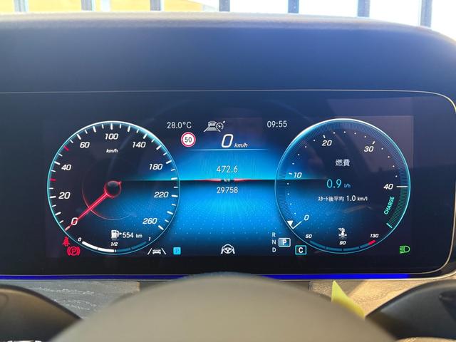 ＣＬＳクラス ＣＬＳ２２０ｄ　スポーツ　エクスクルーシブパッケージ　ワンオーナー　禁煙車　ディーラー車　サンルーフ　ＡＭＧ１９ＡＷ　トランクスポイラー　赤革エアーシート　アンビエントライト　パワートランク　純正ナビ　３６０度モニター　セーフティパッケージ（45枚目）