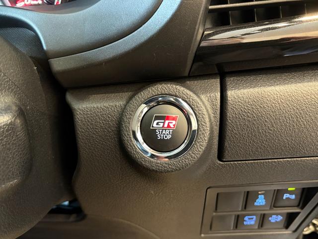 ハイラックス Ｚ　ＧＲスポーツ　ワンオーナー　折りたたみハードトノカバー　ベッドライナー　ＴＯＹＯＴＡデカール　純正８型ディスプレイオーディオ　ナビ　パノラミックビューモニター　フロント・リアドライブレコーダー　ブラックハーフレザーシート　パドルシフト　Ｇｏｏ鑑定車（15枚目）