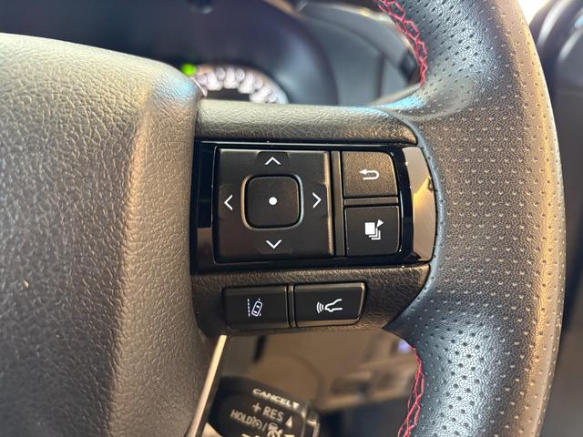ハイラックス Ｚ　ＧＲスポーツ　ワンオーナー　折りたたみハードトノカバー　ベッドライナー　ＴＯＹＯＴＡデカール　純正８型ディスプレイオーディオ　ナビ　パノラミックビューモニター　フロント・リアドライブレコーダー　ブラックハーフレザーシート　パドルシフト　Ｇｏｏ鑑定車（28枚目）