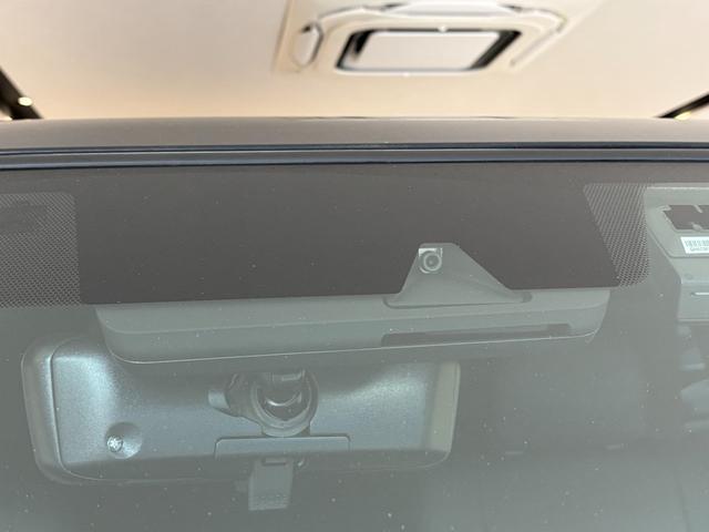 ハイエースバン スーパーGL ダークプライムII 4WD 外品ボンネット マルチロールトランスポーター TRDフロントバンパーガード・マットフラップ・サイド・リアエアロ アルパイン11型ナビ パノラミックビューモニター デジタルインナーミラー レイズ16AW Goo鑑定車(5枚目)