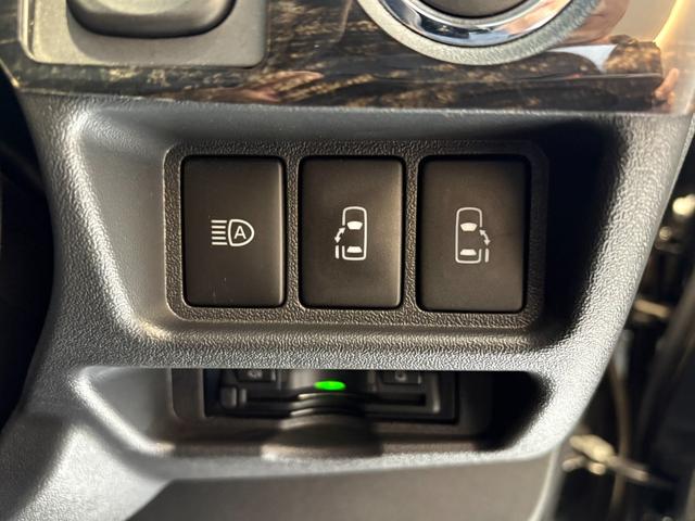 ハイエースバン スーパーGL ダークプライムII 4WD 外品ボンネット マルチロールトランスポーター TRDフロントバンパーガード・マットフラップ・サイド・リアエアロ アルパイン11型ナビ パノラミックビューモニター デジタルインナーミラー レイズ16AW Goo鑑定車(7枚目)