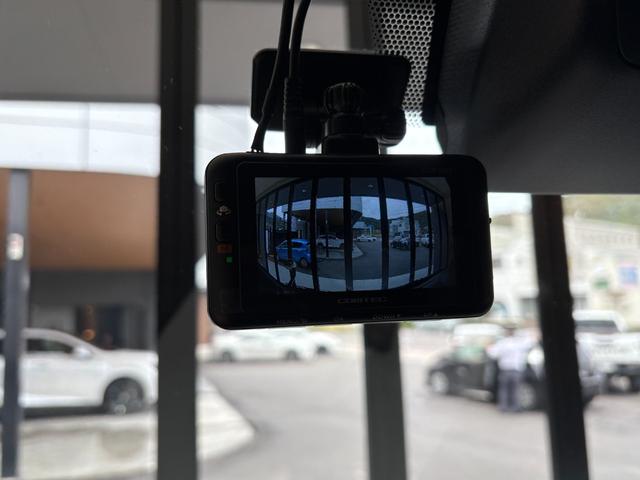 ハイエースバン スーパーGL ダークプライムII デジタルインナーミラー モデリスタLED付F・SRエアロ・マルチロールトランスポーター2 専用フロア・ベッドキット・補助バッテリー 純正SDナビ パノラミックビューモニター 両側パワースライドドア ETC2.0 Goo鑑定車(13枚目)