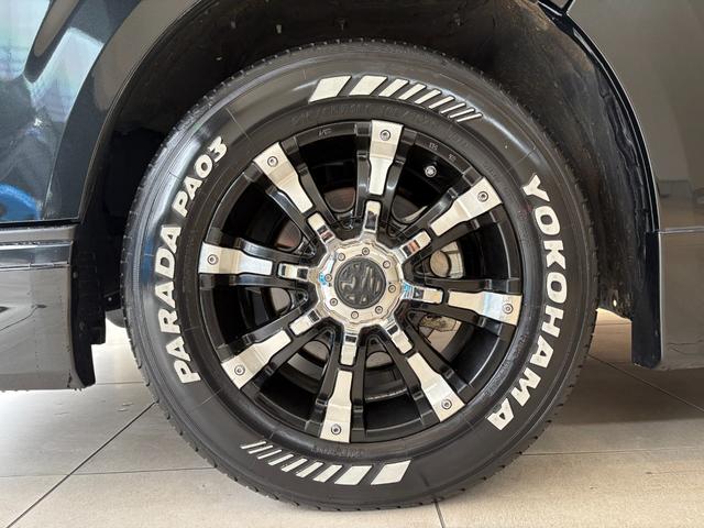 ハイエースバン スーパーGL ダークプライムII デジタルインナーミラー モデリスタLED付F・SRエアロ・マルチロールトランスポーター2 専用フロア・ベッドキット・補助バッテリー 純正SDナビ パノラミックビューモニター 両側パワースライドドア ETC2.0 Goo鑑定車(19枚目)