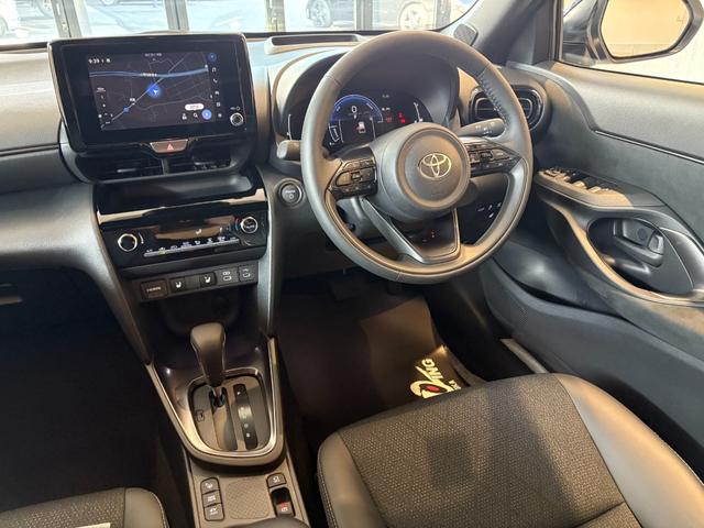 ヤリスクロス ハイブリッドＺ　登録済未使用車　ハンズフリーパワーバックドア　カラーヘッドアップディスプレイ　アダプティブハイビーム　トヨタチームメイト　純正８型ディスプレイオーディオ・ナビ・フルセグＴＶ　パノラミックビューモニター　ＨＤＭＩ・ＵＳＢ入力端子　シートヒーター（27枚目）