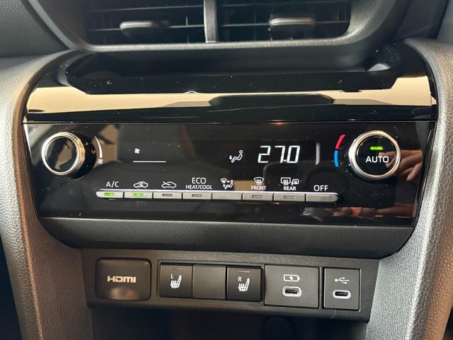 ヤリスクロス ハイブリッドＺ　登録済未使用車　ハンズフリーパワーバックドア　カラーヘッドアップディスプレイ　アダプティブハイビーム　トヨタチームメイト　純正８型ディスプレイオーディオ・ナビ・フルセグＴＶ　パノラミックビューモニター　ＨＤＭＩ・ＵＳＢ入力端子　シートヒーター（33枚目）