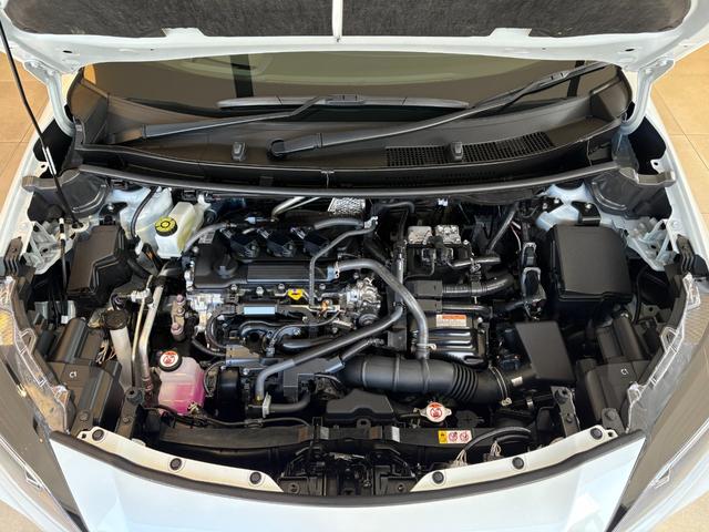 ヤリスクロス ハイブリッドＺ　登録済未使用車　ハンズフリーパワーバックドア　カラーヘッドアップディスプレイ　アダプティブハイビーム　トヨタチームメイト　純正８型ディスプレイオーディオ・ナビ・フルセグＴＶ　パノラミックビューモニター　ＨＤＭＩ・ＵＳＢ入力端子　シートヒーター（40枚目）