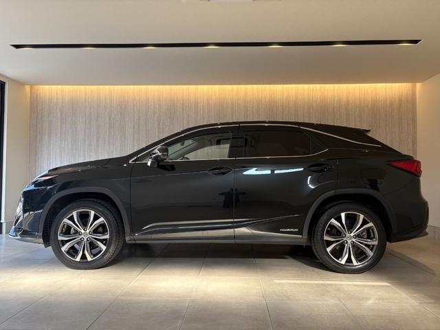 ＲＸ ＲＸ４５０ｈ　バージョンＬ　３眼ＬＥＤヘッドライト・フォグ　ブラウン本革エアーシート　リアシートヒーター　純正ＳＤナビ　パノラミックビューモニター　ヘッドアップディスプレイ　リアシート電動格納　ブラインドスポットモニター　ウッドコンビハンドル（24枚目）