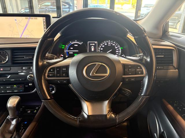 ＲＸ ＲＸ４５０ｈ　バージョンＬ　３眼ＬＥＤヘッドライト・フォグ　ブラウン本革エアーシート　リアシートヒーター　純正ＳＤナビ　パノラミックビューモニター　ヘッドアップディスプレイ　リアシート電動格納　ブラインドスポットモニター　ウッドコンビハンドル（29枚目）