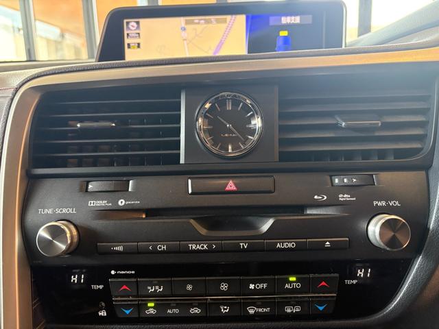 ＲＸ ＲＸ４５０ｈ　バージョンＬ　３眼ＬＥＤヘッドライト・フォグ　ブラウン本革エアーシート　リアシートヒーター　純正ＳＤナビ　パノラミックビューモニター　ヘッドアップディスプレイ　リアシート電動格納　ブラインドスポットモニター　ウッドコンビハンドル（41枚目）