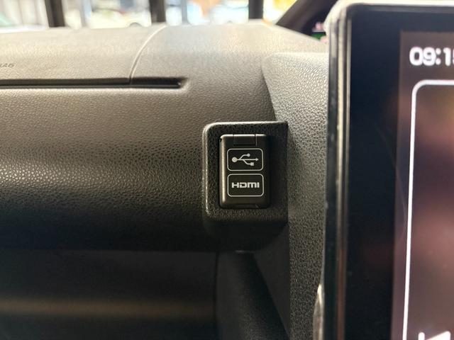 タント カスタムＲＳ　ターボ　両側パワースライドドア　純正１５ＡＷ　スマートアシスト　純正９型ディスプレイオーディオ　バックモニター　ブラックハーフレザーベンチシート　シートヒーター　ＬＥＤヘッドライト・フォグ　オートマチックハイビーム　パークセンサー（5枚目）