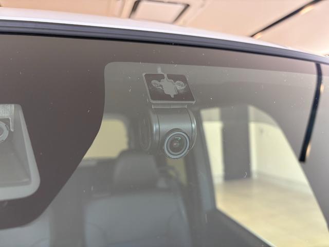 タント カスタムＲＳリミテッド　特別仕様車　禁煙車　純正１５ＡＷ　スマートクルーズパック　アダプティブクルーズコントロール　両側パワースライドドア　純正ナビ　３６０度カメラ　ナビ連動フロント・リアドライブレコーダー　ＬＥＤヘッドライト・フォグ　ＥＴＣ（13枚目）