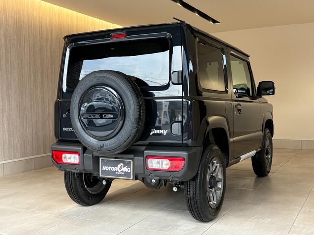 ジムニー ＸＣ　届出済未使用車　ブレーキサポート　アイドリングストップ　カロッツェリア９型ディスプレイオーディオ　バックモニター　ＨＤＭＩ・ＵＳＢ入力端子　ＥＴＣ　シートヒーター　リアパークセンサー　クルーズコントロール　ＬＥＤヘッドライト　背面タイヤ　純正１６ＡＷ（23枚目）