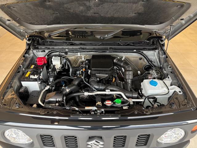 ジムニー ＸＣ　届出済未使用車　ブレーキサポート　アイドリングストップ　カロッツェリア９型ディスプレイオーディオ　バックモニター　ＨＤＭＩ・ＵＳＢ入力端子　ＥＴＣ　シートヒーター　リアパークセンサー　クルーズコントロール　ＬＥＤヘッドライト　背面タイヤ　純正１６ＡＷ（36枚目）