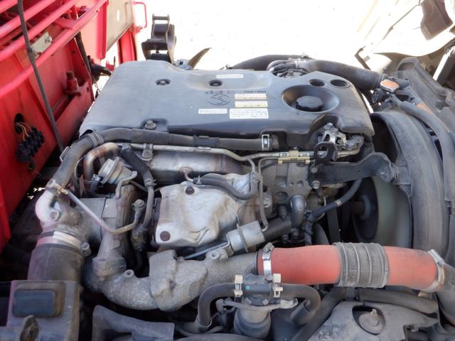 エルフトラック ロングフルフラットロー　全低床　３ｔ積　６ＭＴ　３ペダル　ユニック製　ＵＲＵ２６４　４段クレーン　ラジコン　フックイン　荷台内寸３６０ｃｍ１７９ｃｍ３７ｃｍ　荷台地上高１００ｃｍ　坂道発進補助装置　左電動格納ミラー（33枚目）