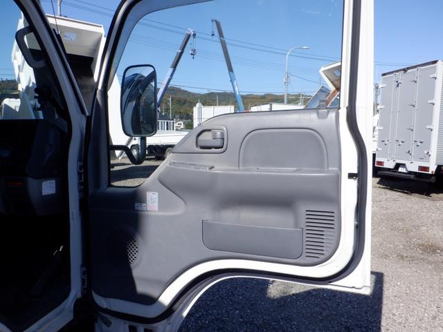 エルフトラック ロングフルフラットロー　全低床　３ｔ積　６ＭＴ　３ペダル　ユニック製　ＵＲＵ２６４　４段クレーン　ラジコン　フックイン　荷台内寸３６０ｃｍ１７９ｃｍ３７ｃｍ　荷台地上高１００ｃｍ　坂道発進補助装置　左電動格納ミラー（52枚目）