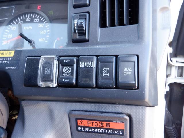 エルフトラック ロングフルフラットロー　全低床　３ｔ積　６ＭＴ　３ペダル　ユニック製　ＵＲＵ２６４　４段クレーン　ラジコン　フックイン　荷台内寸３６０ｃｍ１７９ｃｍ３７ｃｍ　荷台地上高１００ｃｍ　坂道発進補助装置　左電動格納ミラー（56枚目）