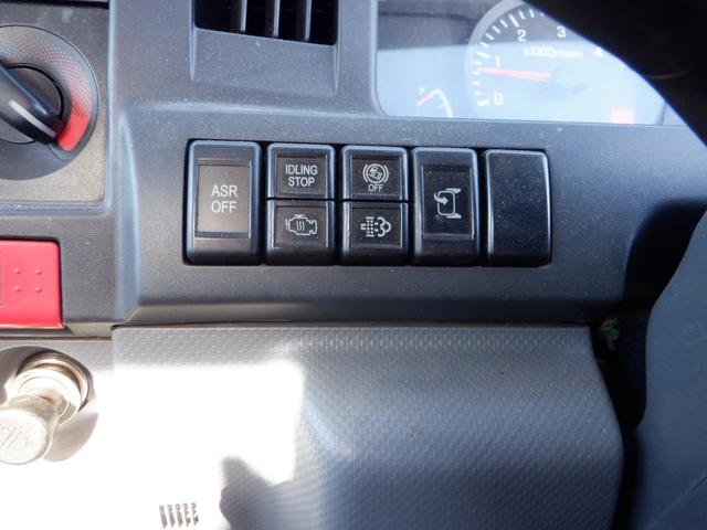 エルフトラック ロングフルフラットロー　全低床　３ｔ積　６ＭＴ　３ペダル　ユニック製　ＵＲＵ２６４　４段クレーン　ラジコン　フックイン　荷台内寸３６０ｃｍ１７９ｃｍ３７ｃｍ　荷台地上高１００ｃｍ　坂道発進補助装置　左電動格納ミラー（62枚目）