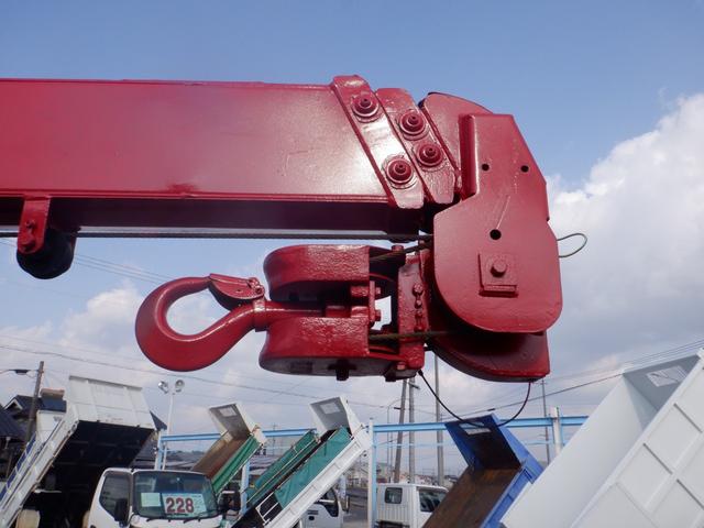 キャンター ロングDX 標準ロング ユニックURM233 3段 ラジコン クレーン フックイン 2.3t吊り 5MT 3ペダル 荷台内寸368cm 178cm 37cm(32枚目)