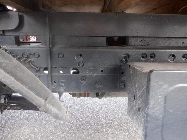 キャンター ロングDX 標準ロング ユニックURM233 3段 ラジコン クレーン フックイン 2.3t吊り 5MT 3ペダル 荷台内寸368cm 178cm 37cm(38枚目)