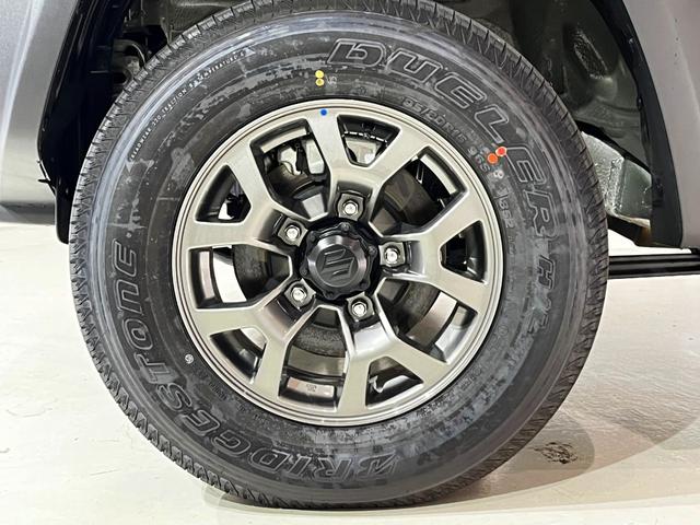 ジムニーノマド ＦＣ　登録済未使用車　ガラスコート施工　ＬＥＤヘッドライト　１５ＡＷ　シートヒーター（11枚目）