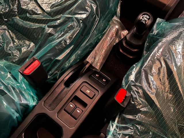 ジムニーノマド ＦＣ　登録済未使用車　ガラスコート施工　ＬＥＤヘッドライト　１５ＡＷ　シートヒーター（25枚目）