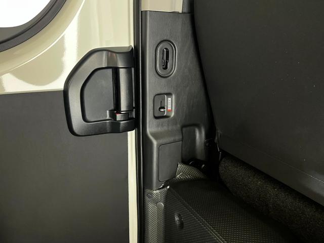 ハイエースバン ロングＤＸ　ＧＬパッケージ　ＬＥＤヘッドライト　全方位カメラ　デジタルインナーミラー　リヤクーラー　リヤヒーター　キーレス　プライバシーガラス　パワーウィンドゥ　電格ドアミラー　プリクラッシュ　ＬＤＡ　ＡＨＢ　ＰＫＳＢ（33枚目）