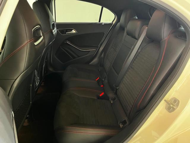 Ａクラス Ａ１８０　スポーツ　後期　新品タイヤ　ＡＭＧスタイリングｐｋｇ　５ツインスポーク１８ＡＷ　ＬＥＤヘッドライト　ＣａｒＰｌａｙ（45枚目）