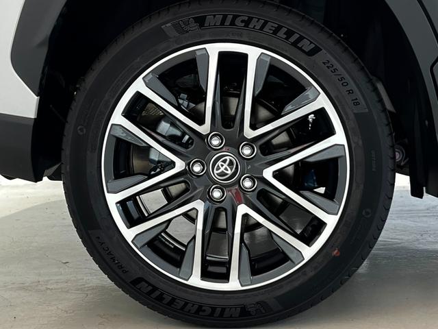 カローラクロス ハイブリッド Z パノラマルーフ シグナルロードプロテクション パノラミックビューモニター アドバンストパーク ブラインドスポット 安心降車(10枚目)