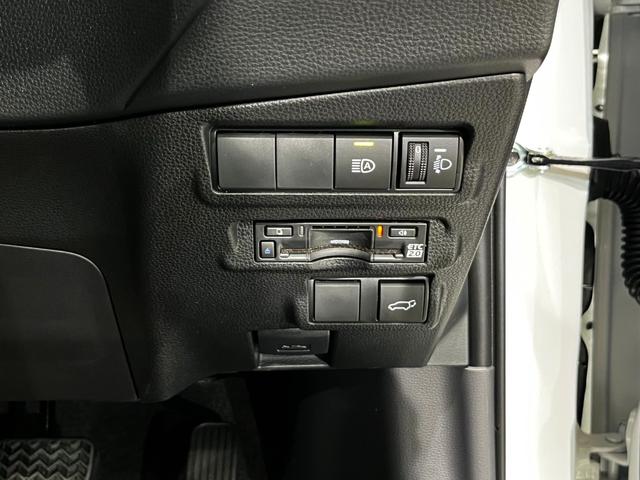 カローラクロス ハイブリッド Z パノラマルーフ シグナルロードプロテクション パノラミックビューモニター アドバンストパーク ブラインドスポット 安心降車(24枚目)